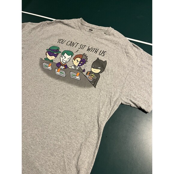 Batman DC Comics School Lunch T-Shirt XL Gray Joker Two Face Riddler Super Hero - Picture 2 of 7